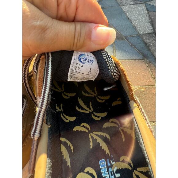 Island Surf Like New Topsider Loafer Men's Size 6 - Picture 6 of 7